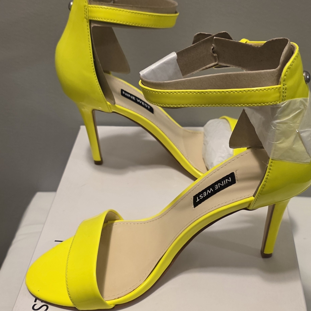 Nine West Neon Yellow Ankle-Strap Stiletto Sandals Size 8.5 Medium